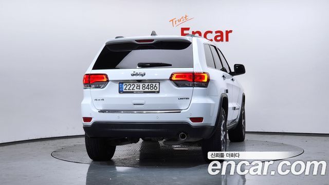 Jeep Grand Cherokee 3.6 Limited WK2 2021 — фото 4