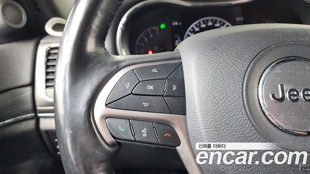 Jeep Grand Cherokee 3.6 Limited WK2 2021 — фото 31