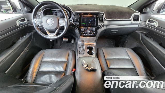 Jeep Grand Cherokee 3.6 Limited WK2 2021 — фото 35