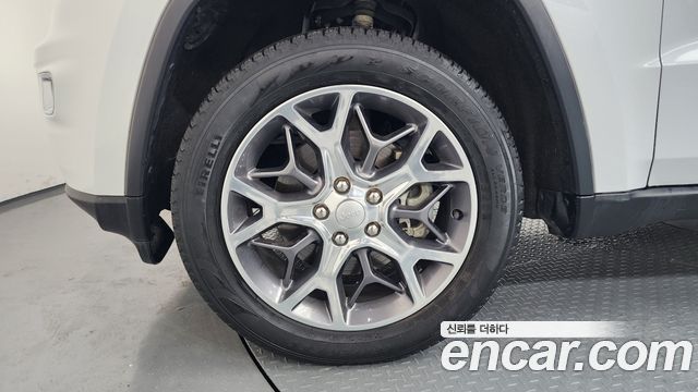 Jeep Grand Cherokee 3.6 Limited WK2 2021 — фото 42