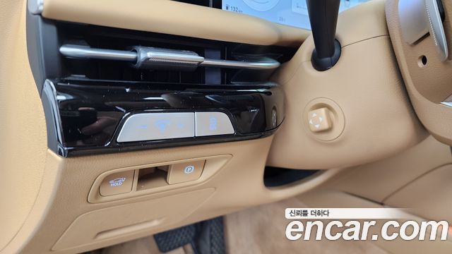 Genesis G80 (RG3) Gasoline 2.5 Turbo AWD 2025 — фото 16