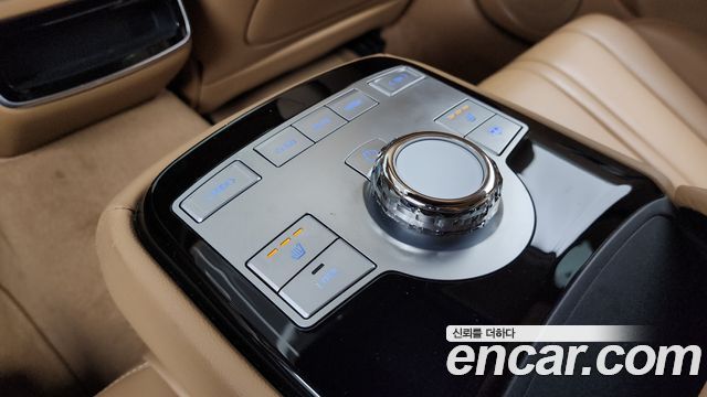 Genesis G80 (RG3) Gasoline 2.5 Turbo AWD 2025 — фото 19