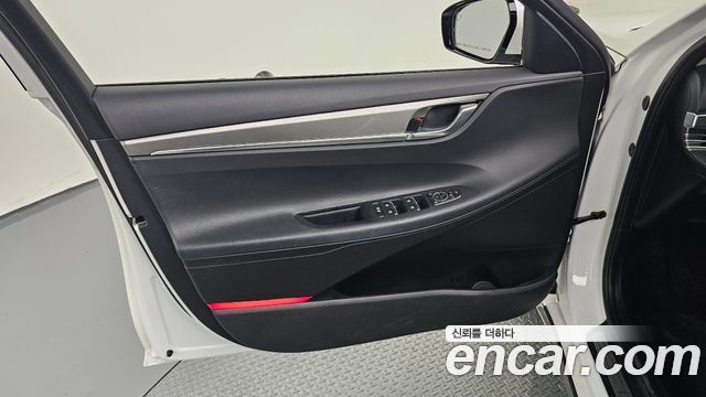 Hyundai Grandeur (IG) 2.5 Le Blanc 2022 — фото 24