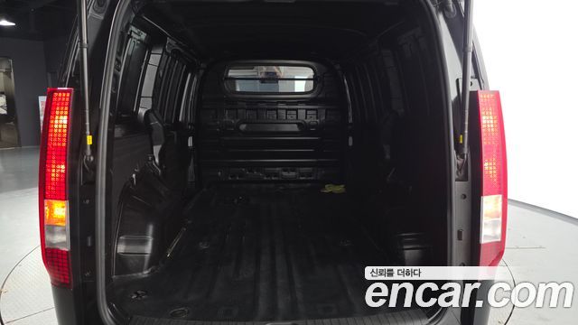 Hyundai Staria Cargo 3-Seater Modern 2023 — фото 15