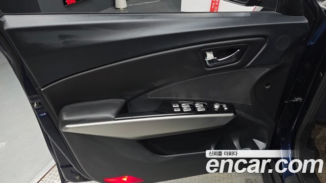 KG Mobility (SsangYong) Tivoli Diesel VX 2WD 2016 — фото 24