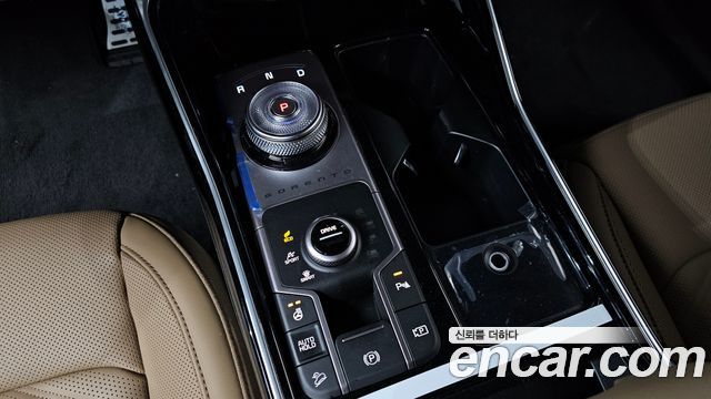 Kia Sorento (IV) HEV 1.6 4WD Signature 2024 — фото 9