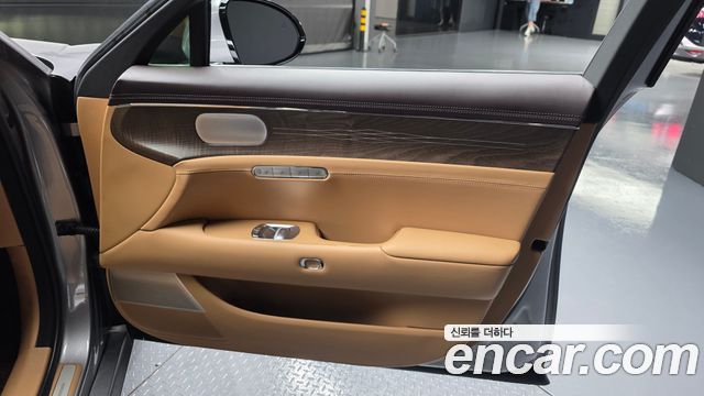 Genesis G90 (RS4) Gasoline 3.5 Turbo AWD 2023 — фото 25
