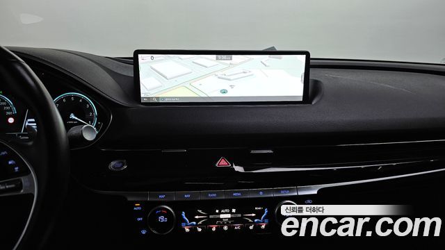 Genesis G80 (RG3) Gasoline 2.5 Turbo AWD 2022 — фото 13