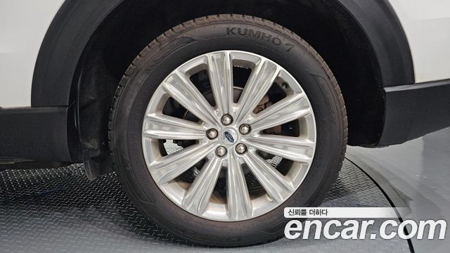 Ford Explorer (VI) 2.3 LimIted 4WD 2020 — фото 21