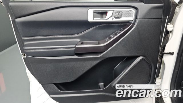 Ford Explorer (VI) 2.3 LimIted 4WD 2020 — фото 24