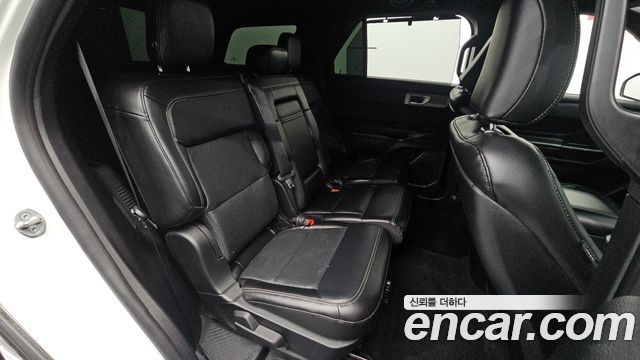 Ford Explorer (VI) 2.3 LimIted 4WD 2020 — фото 26