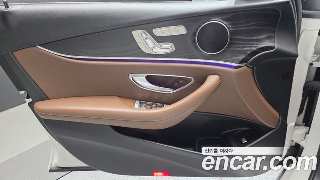 Mercedes-Benz E-Class (W213) E220d Avantgarde 2019 — фото 24