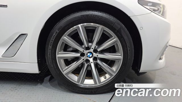 BMW 5 Series (G30) 520i Luxury 2018 — фото 5