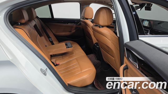 BMW 5 Series (G30) 520i Luxury 2018 — фото 12