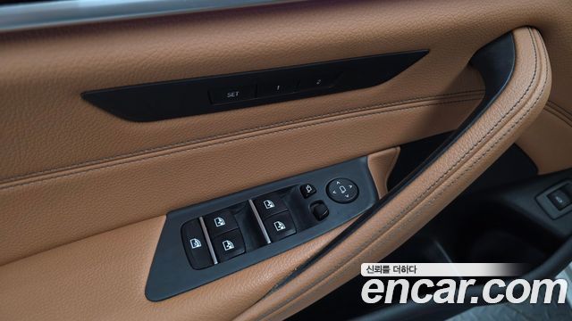 BMW 5 Series (G30) 520i Luxury 2018 — фото 27
