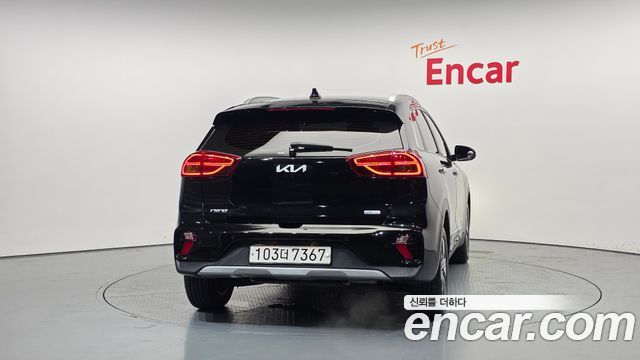 Kia Niro 1.6 HEV Prestige 2022 — фото 4