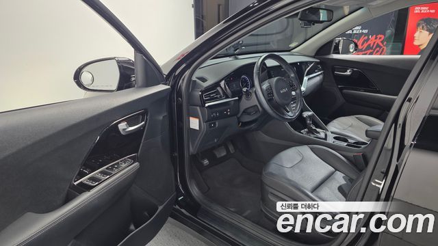 Kia Niro 1.6 HEV Prestige 2022 — фото 10