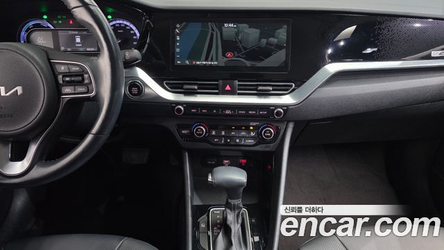 Kia Niro 1.6 HEV Prestige 2022 — фото 15
