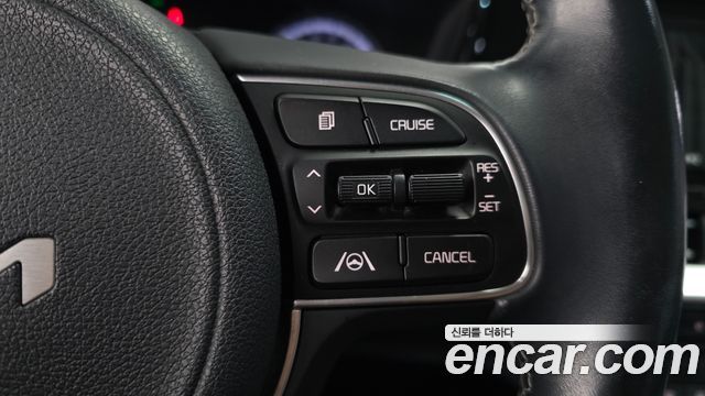 Kia Niro 1.6 HEV Prestige 2022 — фото 18