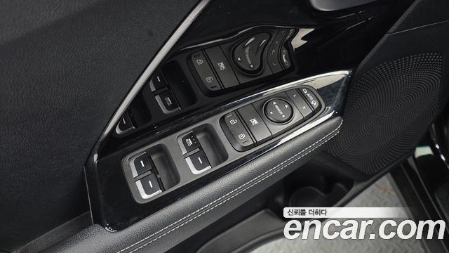 Kia Niro 1.6 HEV Prestige 2022 — фото 27