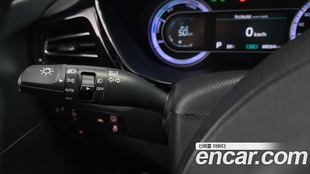 Kia Niro 1.6 HEV Prestige 2022 — фото 28