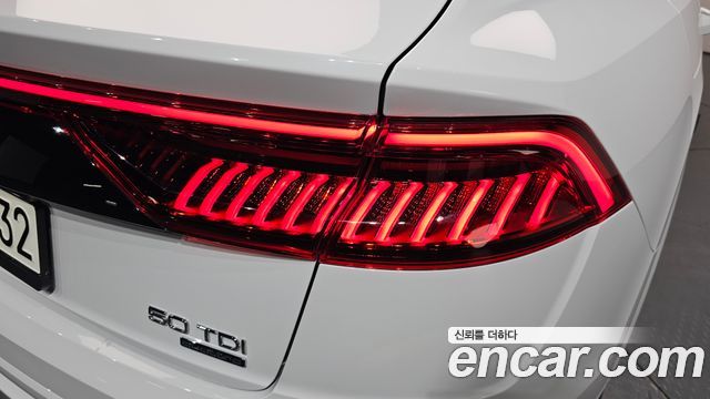 Audi Q8 (4M) 50 TDI Quattro Premium 2021 — фото 23