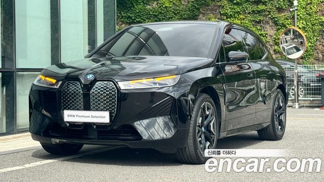 BMW iX xDrive50 Sports Plus 2024 — фото 1