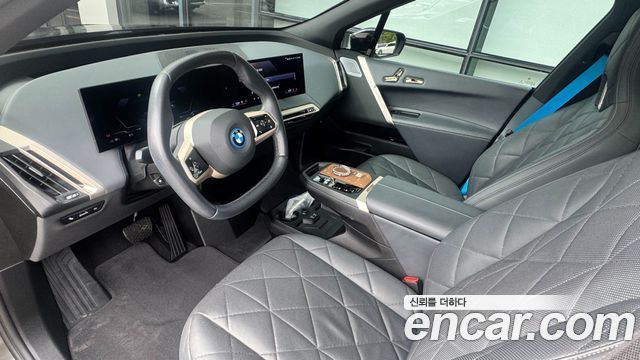 BMW iX xDrive50 Sports Plus 2024 — фото 15