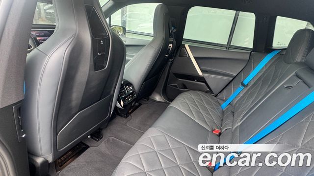 BMW iX xDrive50 Sports Plus 2024 — фото 17