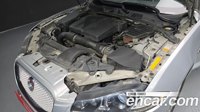 Jaguar XF 2.2D Luxury X250 2014 — фото 6