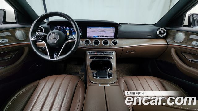 Mercedes-Benz E-Class (W213) E300e 4MATIC Exclusive 2023 — фото 7