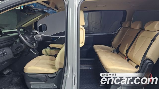 Hyundai Staria 4WD Tourer 11-Seater Modern 2025 — фото 16