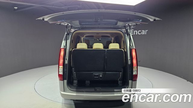 Hyundai Staria 4WD Tourer 11-Seater Modern 2025 — фото 19
