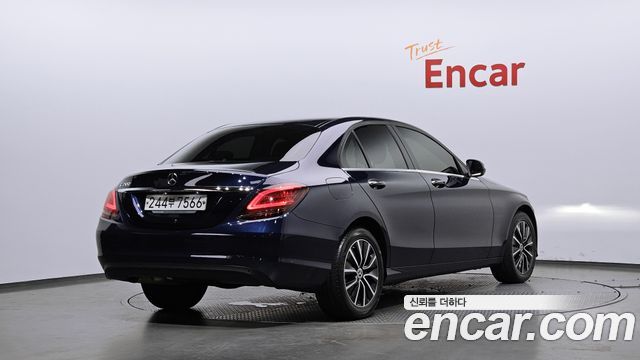Mercedes-Benz C-Class (W205) C200 2019 — фото 2