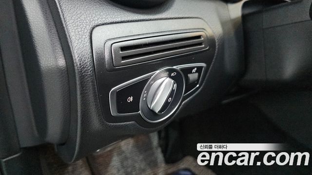 Mercedes-Benz C-Class (W205) C200 2019 — фото 16