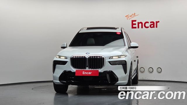 BMW X7 (G07) xDrive 40i M Sport 7STR 2025 — фото 3