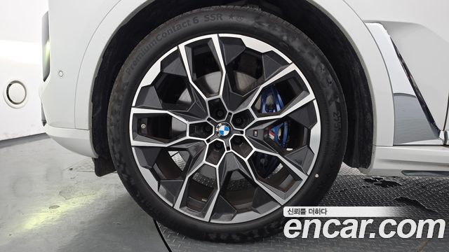 BMW X7 (G07) xDrive 40i M Sport 7STR 2025 — фото 5