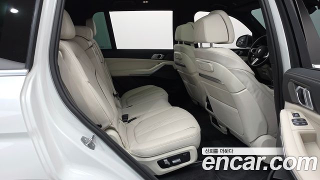 BMW X7 (G07) xDrive 40i M Sport 7STR 2025 — фото 15