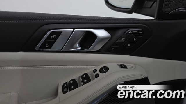 BMW X7 (G07) xDrive 40i M Sport 7STR 2025 — фото 24