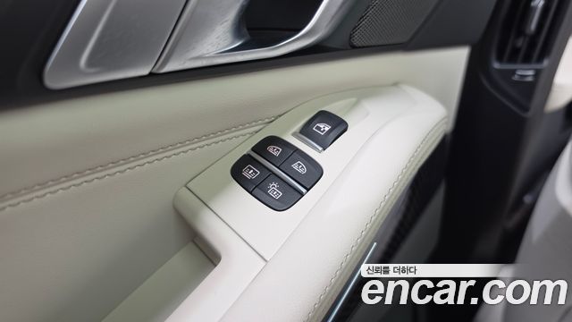 BMW X7 (G07) xDrive 40i M Sport 7STR 2025 — фото 36