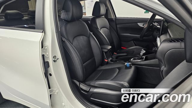 Kia K3 (II) 1.6 Prestige 2022 — фото 12