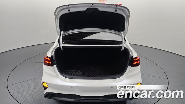 Kia K3 (II) 1.6 Prestige 2022 — фото 20