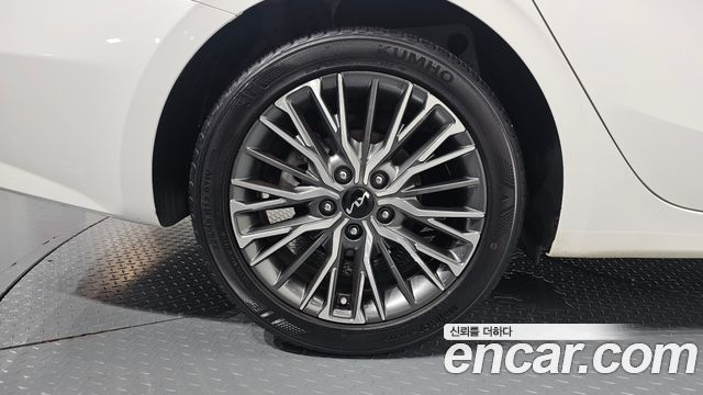Kia K3 (II) 1.6 Prestige 2022 — фото 21