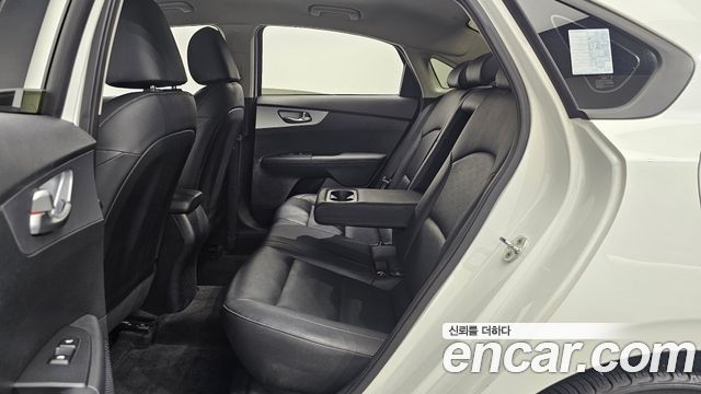 Kia K3 (II) 1.6 Prestige 2022 — фото 26