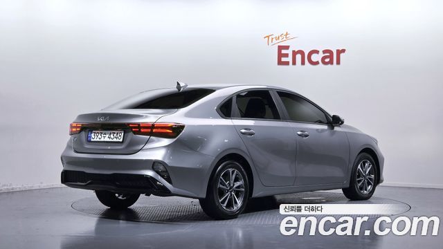 Kia K3 (II) 1.6 Prestige 2023 — фото 2