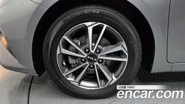 Kia K3 (II) 1.6 Prestige 2023 — фото 5