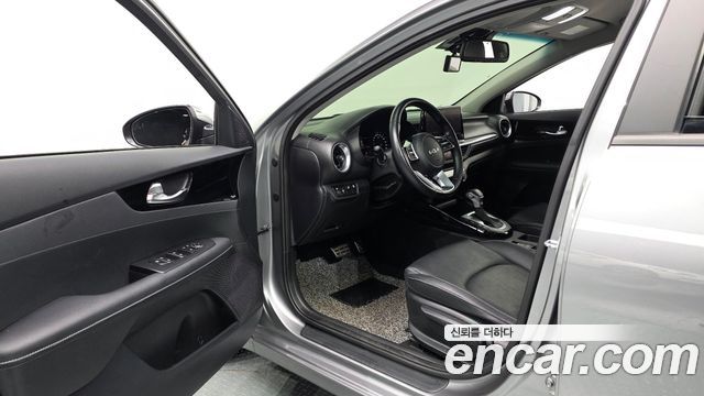 Kia K3 (II) 1.6 Prestige 2023 — фото 10