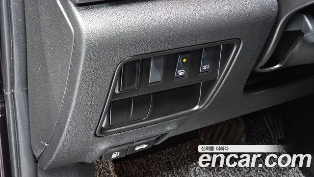 Renault Korea QM6 Diesel 2WD RE Signature 2019 — фото 18