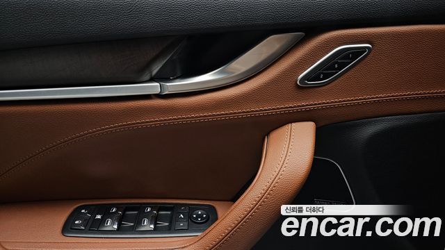 Maserati Levante 3.0 Diesel AWD 2020 — фото 20