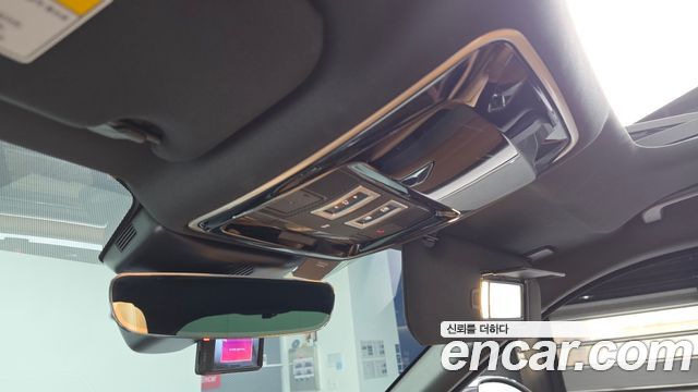Land Rover Range Rover Velar 3.0 D300 R-Dynamic HSE 2020 — фото 27